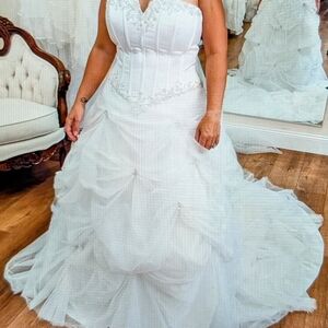 David's Bridal White Beaded Strapless Wedding Gown